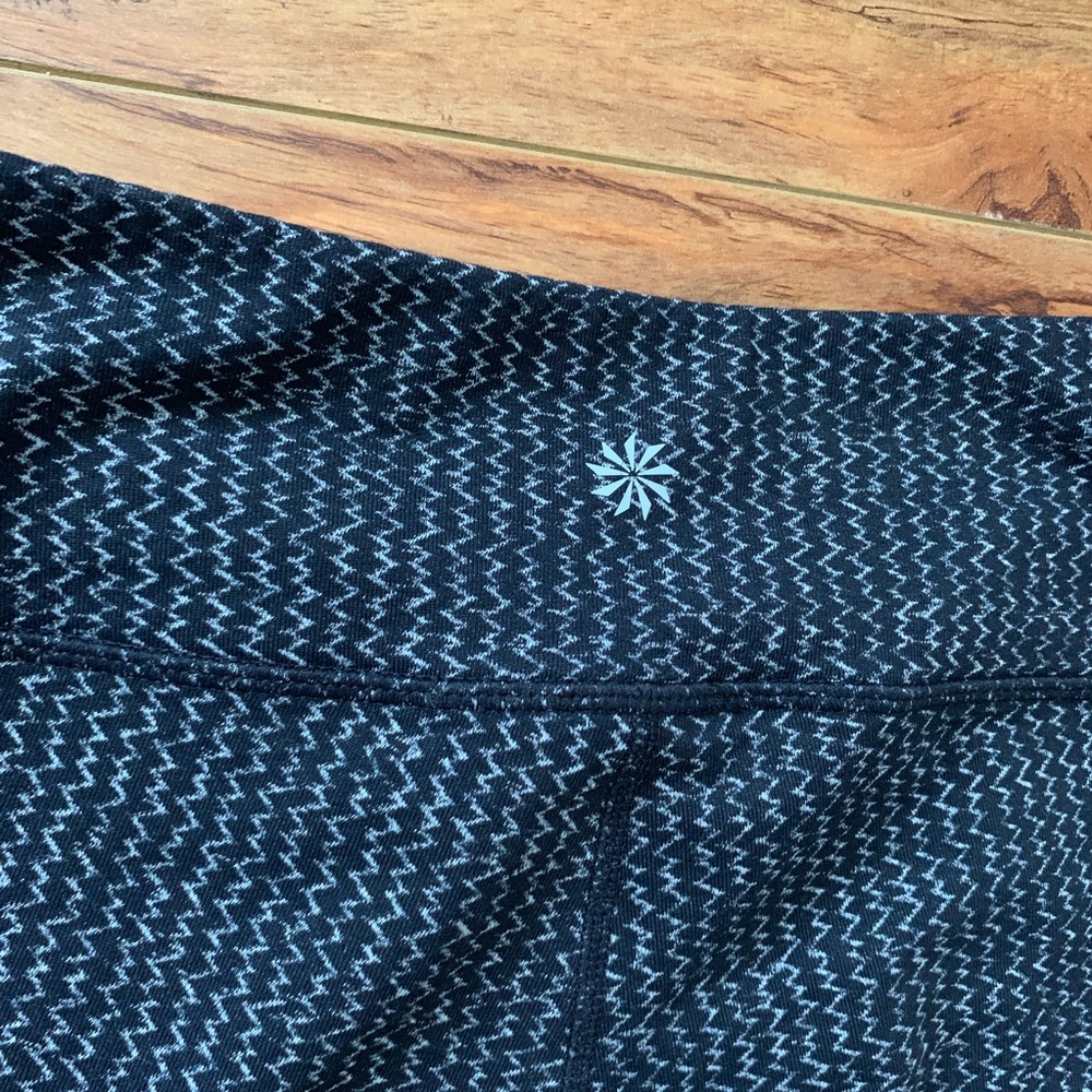 SOLD $74 ATHLETA Chaturanga Heartbeat Tights - Picture 7 of 8